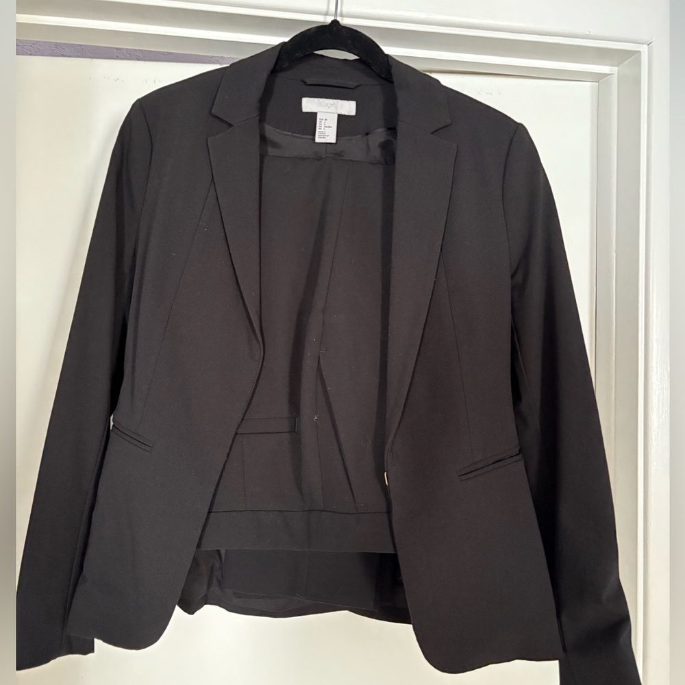 Women’s suit